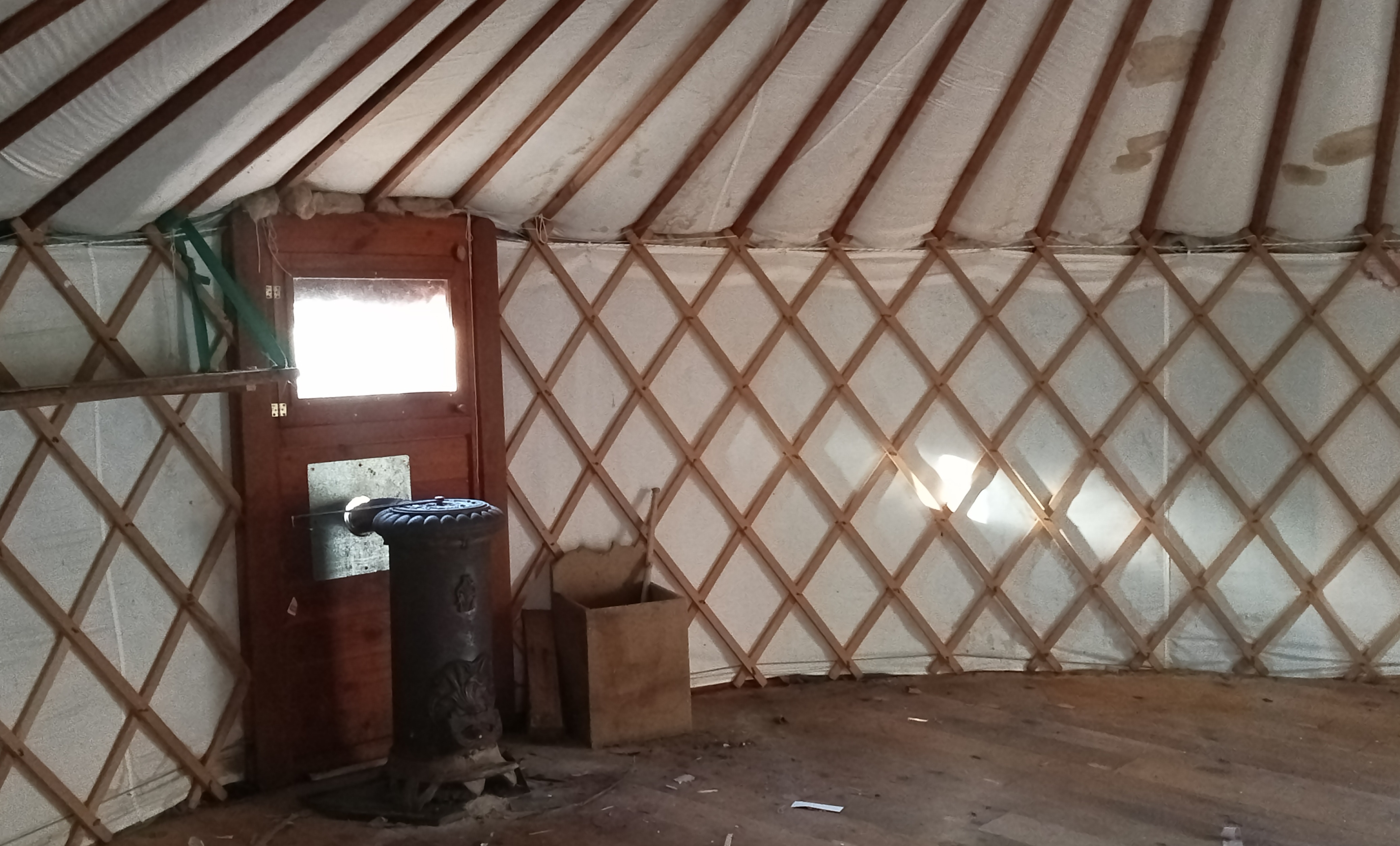 YourteConnect - Vends Yourte 40 m² - 2